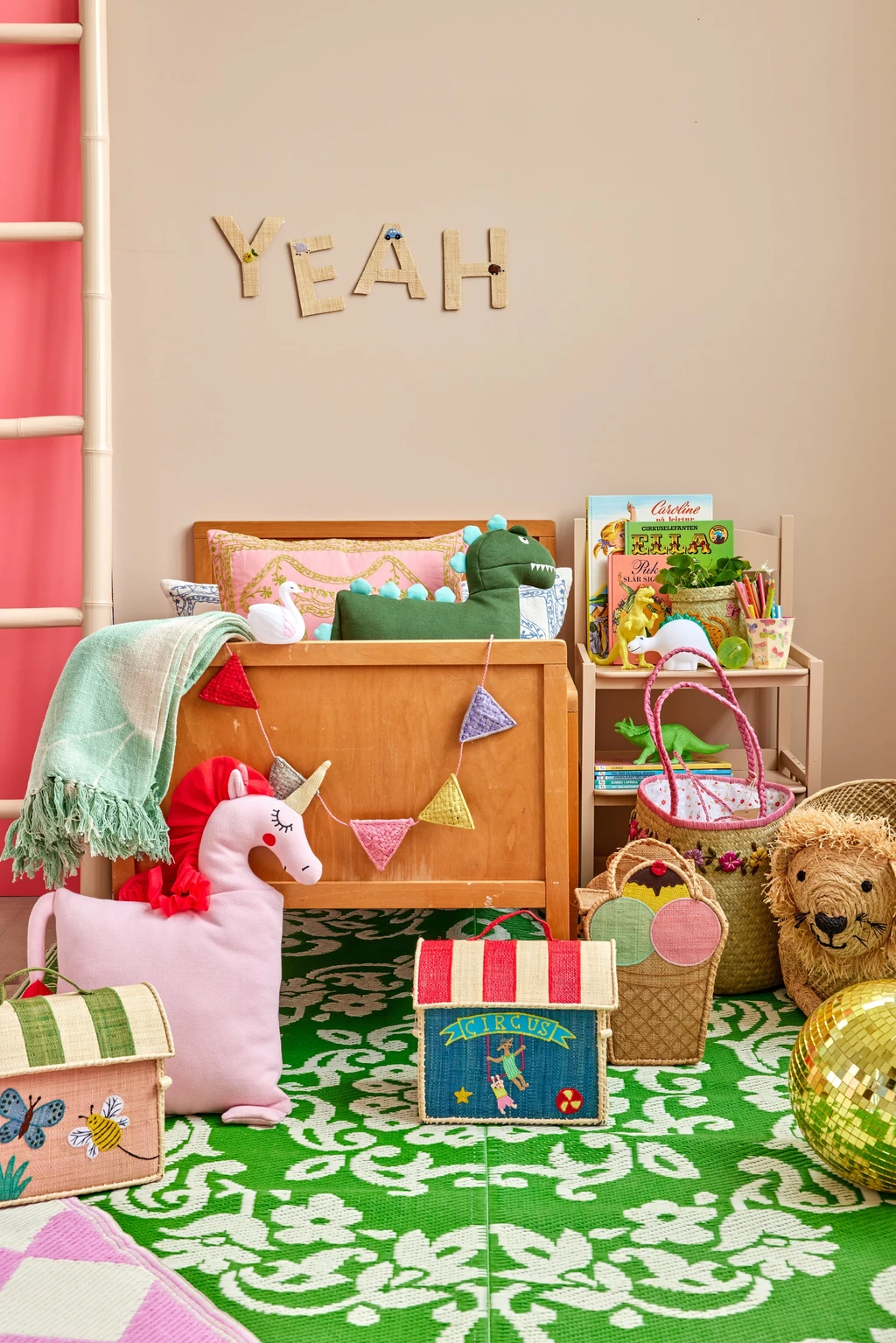 Raffia Kids Bag With Circus Theme - GET IT NOW, SHIPS IN OCTOBER(Raffia Kids Bag With Circus Theme) 3 Raffia Kids Bag With Circus Theme - GET IT NOW, SHIPS IN OCTOBER(Raffia Kids Bag With Circus Theme) - Image 3