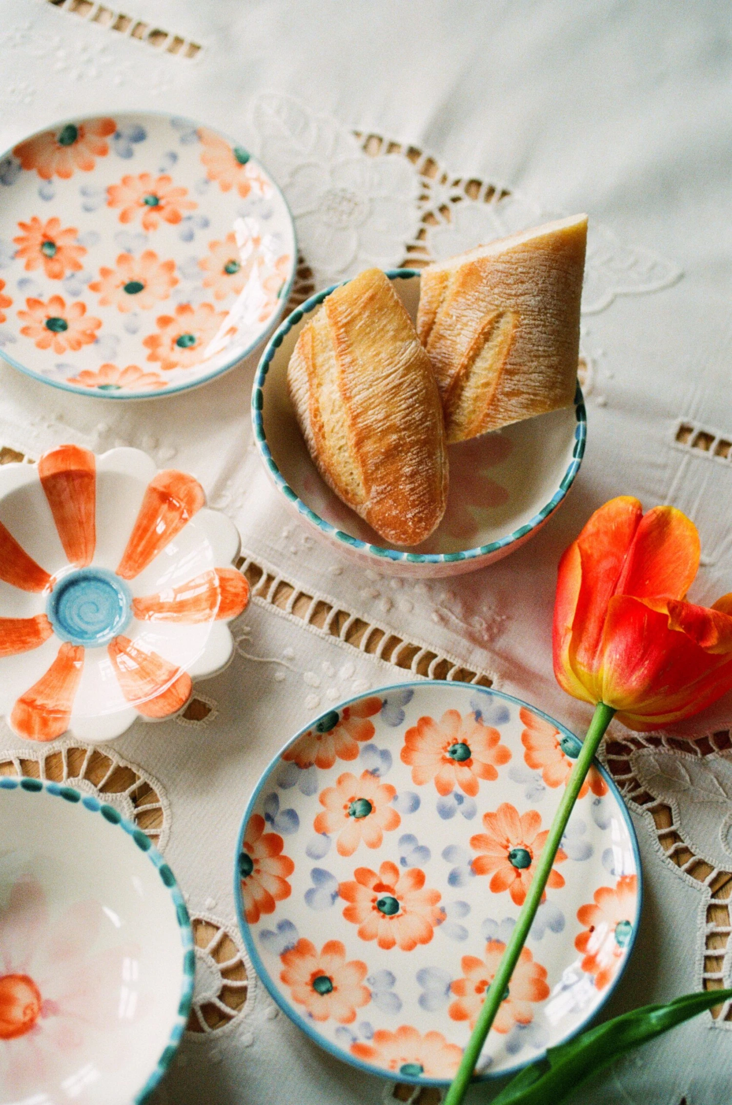Ceramic Cake Plate With Hand Painted Orange Flowers(Ceramic Cake Plate With Hand Painted Orange Flowers) 3 Ceramic Cake Plate With Hand Painted Orange Flowers(Ceramic Cake Plate With Hand Painted Orange Flowers) - Image 3